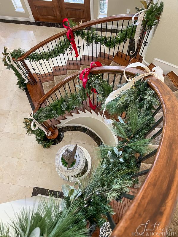 elegant red and white holiday dining room, The Foyer and Staircase