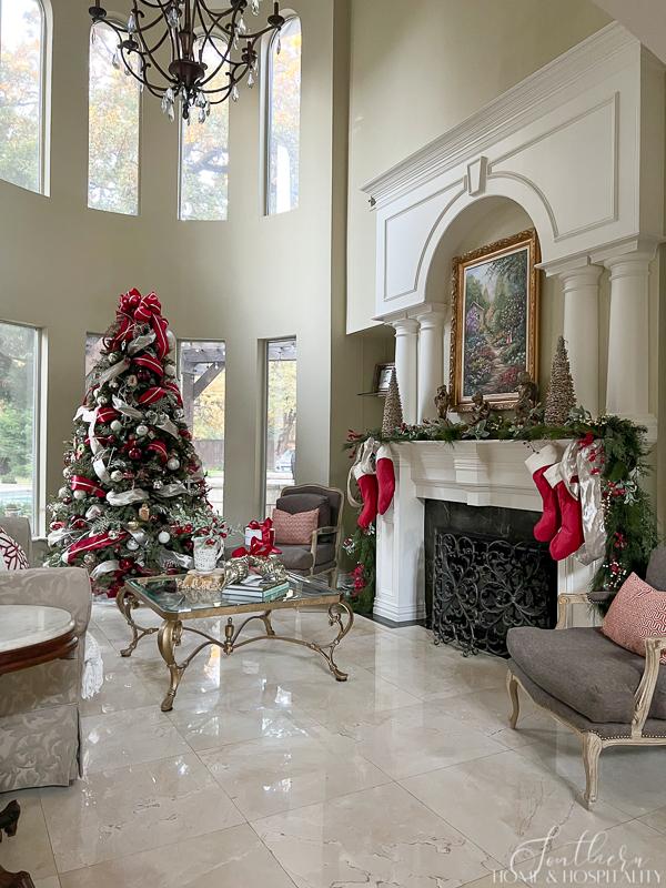 elegant red and white holiday dining room, The Living Room