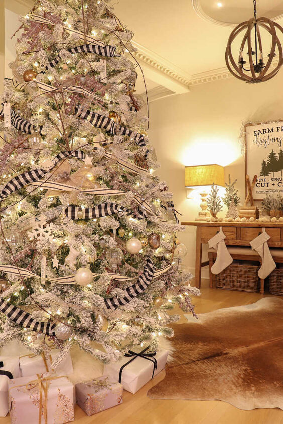 6 easy ways to achieve an irresistibly festive white christmas tree, White Christmas tree ideas for your holiday decorating