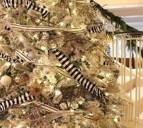 6 easy ways to achieve an irresistibly festive white christmas tree, White artificial tree is creative and beautiful with ribbons and picks