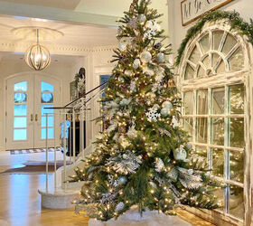 6 easy ways to achieve an irresistibly festive white christmas tree, winter white tree is perfect for after Christmas through the winter months