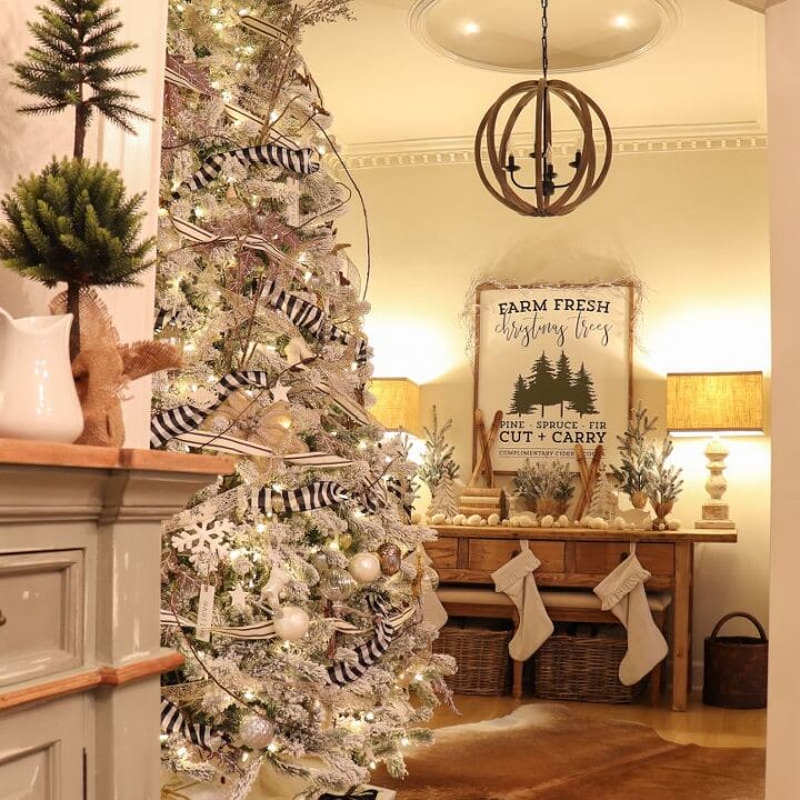 6 easy ways to achieve an irresistibly festive white christmas tree, Six Easy Ways to Achieve an Irresistibly Festive White Christmas Tree