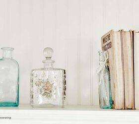 Her secret to a stylish bookshelf? Thrifted treasures and a pop of blue