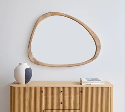 Soft curves in organic modern design