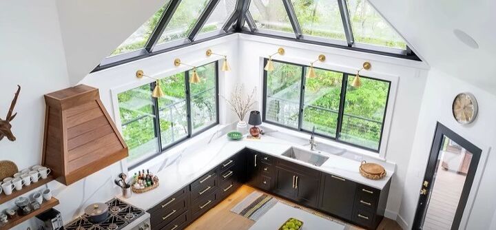timeless interior design, Black window frames