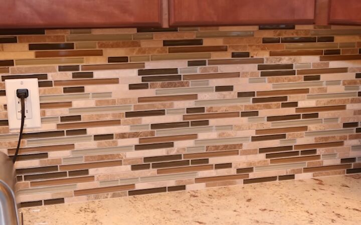 Glass tile backsplash example 1