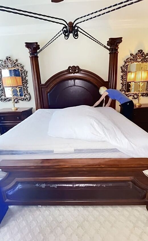 Placing the fitted sheet on the mattress