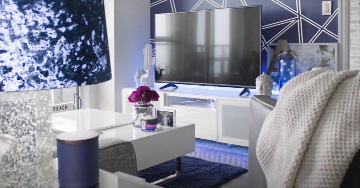 How to Use Navy Blue Decor in Your Living Room Design | Redesign