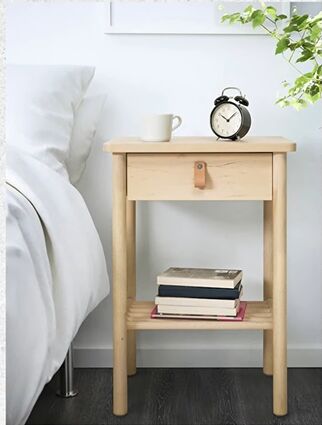bedroom design ideas, Choosing the right size bedside table