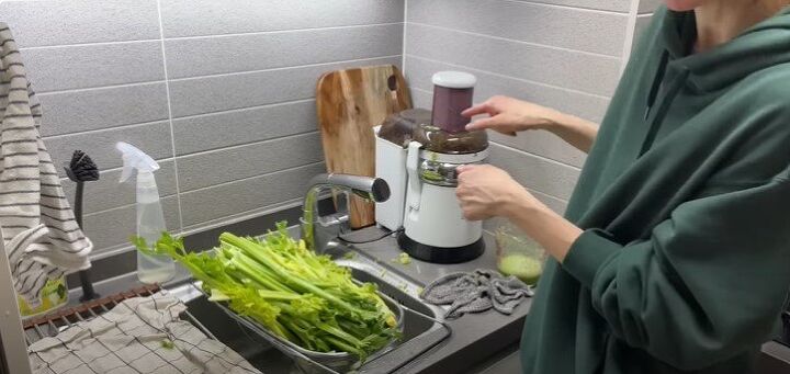 how to make a small home feel bigger, Using a large juicer