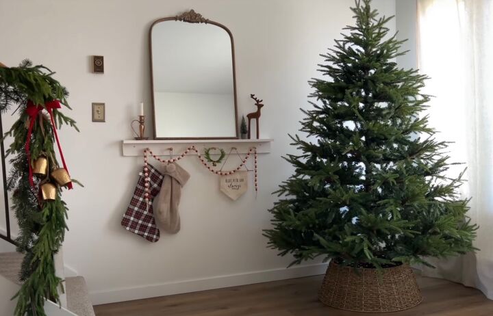 minimalist christmas tree, Bare Christmas tree