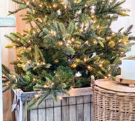 Get started on your Christmas decor wishlist with this beautiful French Country inspiration