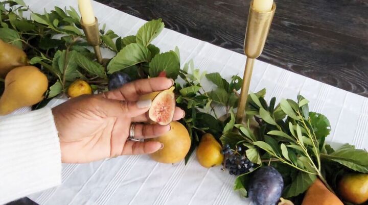 Cutting open fresh figs