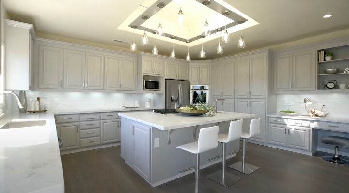 best paint colors for selling a house, White kitchen