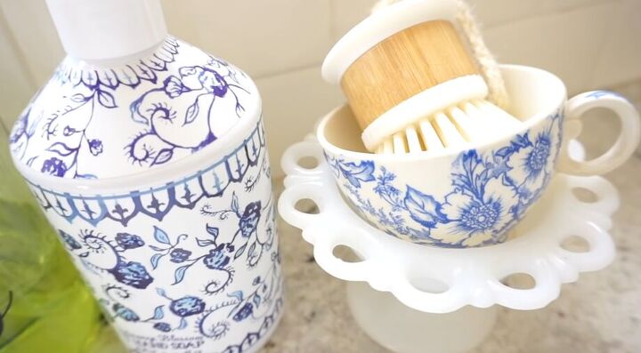 french country kitchen, Antique milk glass and teacups