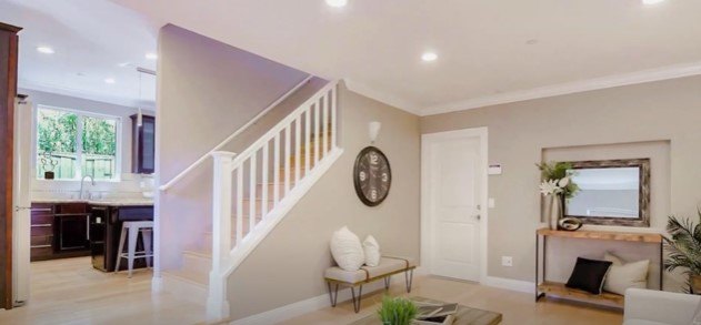 neutral house paint colors, Spacious family room
