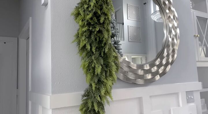 christmas decorations hallway, Evergreen garland from Hobby Lobby