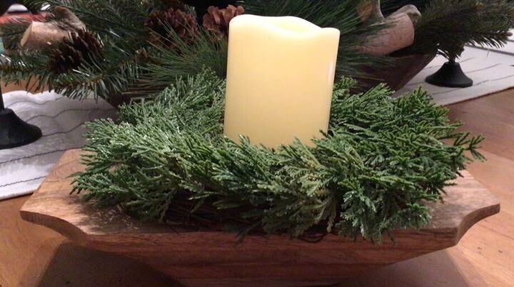 Christmas dough bowl candle in a wreath