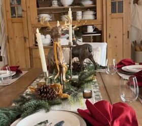 cottage christmas decor, Dining room decorated for Christmas