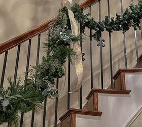 These genius hacks make decorating for Christmas SO much easier