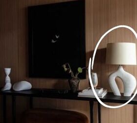 how to hang a picture, Table lamp balancing with artwork