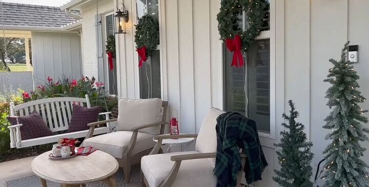 christmas home tour, Front porch decorated for Christmas