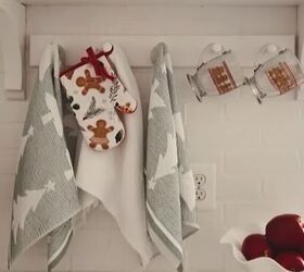 christmas house decorations, How to style peg racks for Christmas