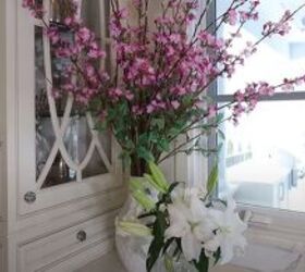 how to make your home look luxurious, High quality faux flowers
