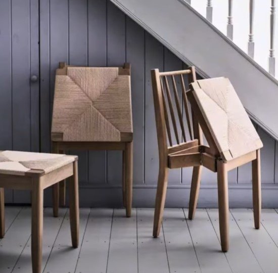 Foldable chairs example 2