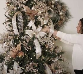 How to Decorate a Glam Christmas Tree