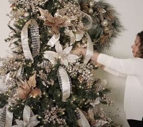 glam christmas tree, Adding flowers into the tree