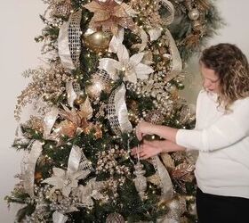 glam christmas tree, Hanging ornaments on a Christmas tree