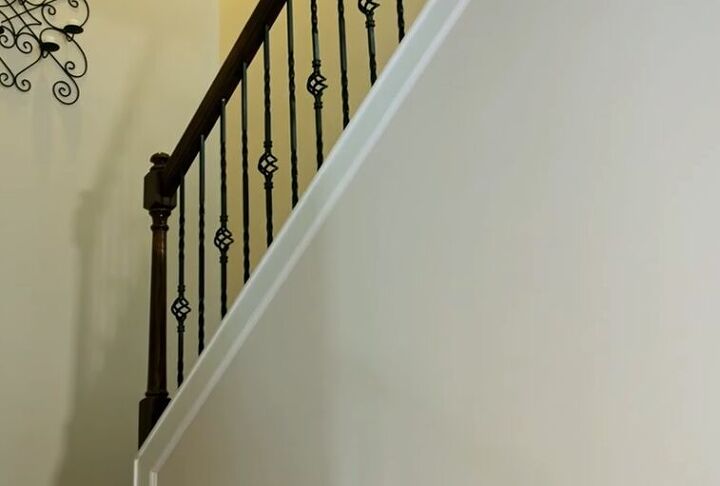 How to decorate stairs