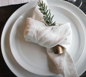 Simple Christmas table settings