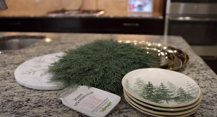 christmas kitchen decorating ideas, Swapping out dishware