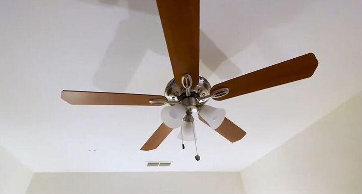 how to make small rooms look bigger, Ceiling fan