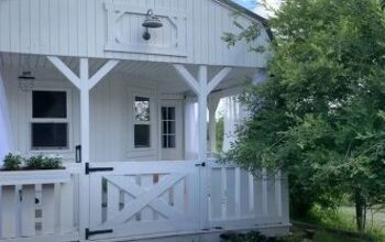 Take a Tour of This Adorable Farmhouse Shed Home