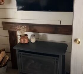 farmhouse shed, Fireplace by the door