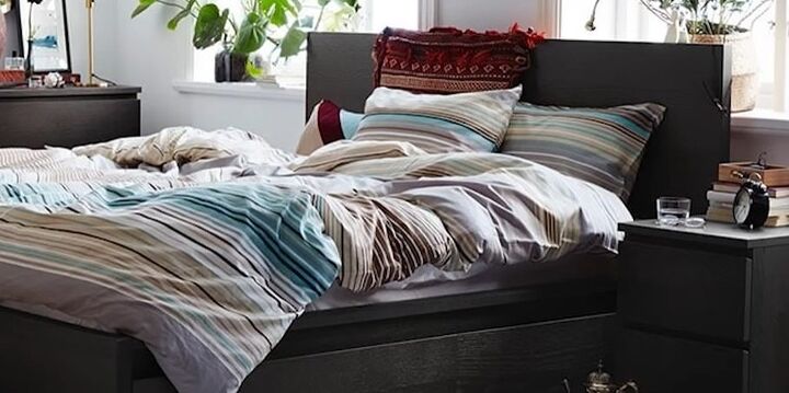 how to decorate boho, Bedroom with striped bedding