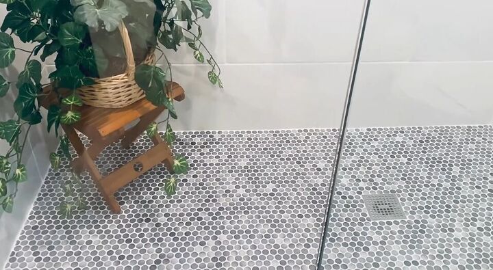 Multi-gray penny mosaic shower floor