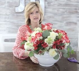 how to make floral arrangements, Fresh flower arrangement