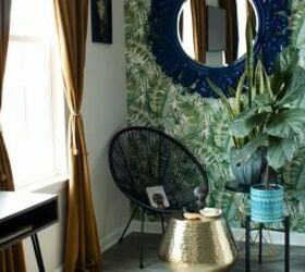 eclectic glam, Energy nook in a living room