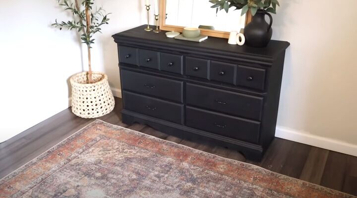 master bedroom tour, Chest of drawers with decor