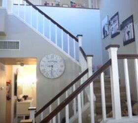 how to decorate after christmas, Staircase without Christmas decor