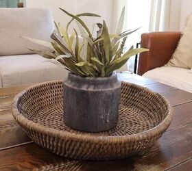 Wicker tray with a flower arrangement