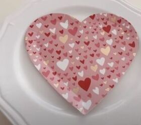 valentines day decor, Heart shaped paper plates