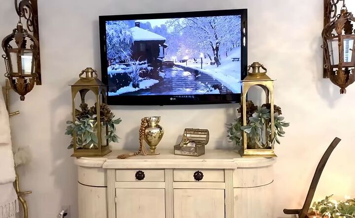 winter decor after christmas, Decorated TV stand