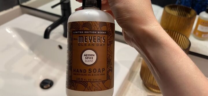 small bathroom makeover, Seasonal soap