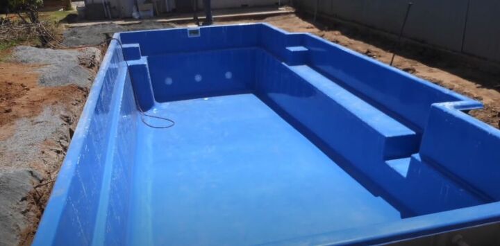 types of pools, Fiberglass pool