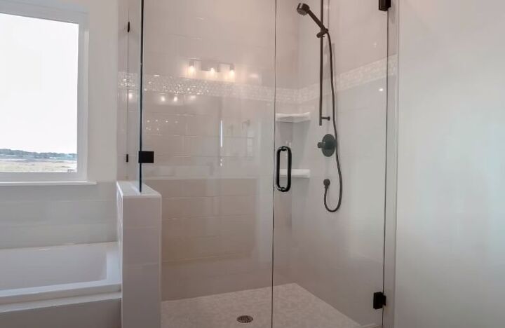 high maintenance designs, Glass shower